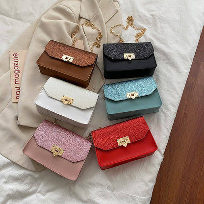 Sac bandoulière urbain à sequins et étoiles – Cuir PU avec bandoulière chaîne
